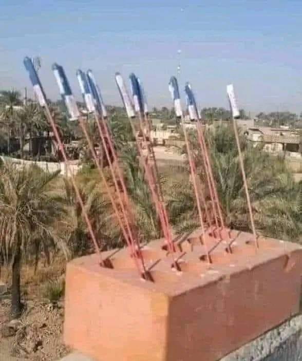 Yosefbry's tweet photo. @DAVIDPARENZO @POTUS I missili Iraniani altroché violentissimo ma sei ridicolo e povero scemo almeno descrivi le cose come stanno tutti hanno assistito alla messinscena che hanno fatto https://t.co/hRkqATYXVV