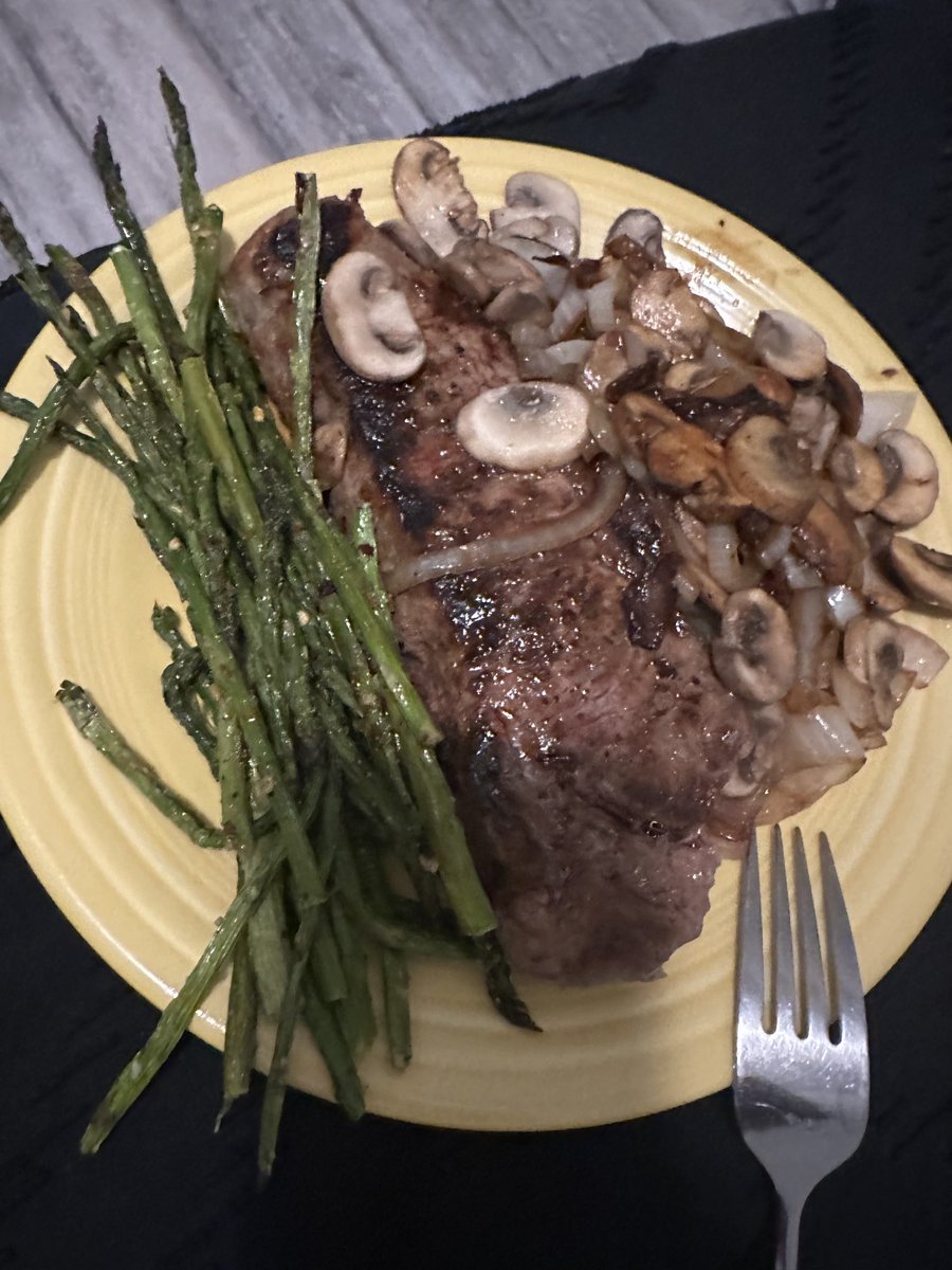 Shelley_Knight1's tweet photo. #foodporn #tada #notreally #fullketo #nothingprocessed #noseedoils #nohighfructosecornsyrup #nofastfood https://t.co/o0iY5r0PVl