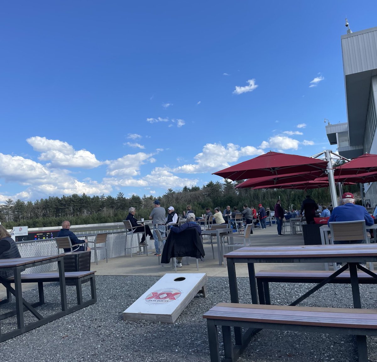 ShotTakingTime's tweet photo. The crowd is electric. Itβs feels like a Kegasus event out here. Big Al had too much Jager and is passed out on the lawn. If you ever have a chance to come to the 113th largest town in MA for chariot racing on a Monday then do it. Trust me itβs worth it. #Plainridge https://t.co/EzF02wqBkc