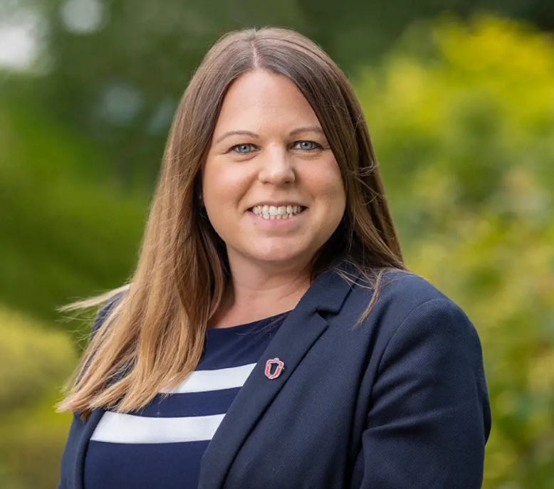 VIDEO: AGRICULTURE #apprenticeships and #TLevels Claire Whitworth @Hartpury #farming #agriculture #apprentice #education punchline-gloucester.com/articles/appre…