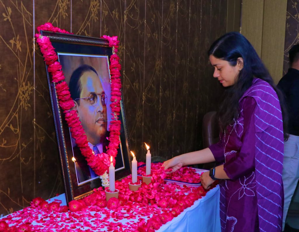 Prashasti/ प्रशस्ति / پرشستی ‎ tweet media