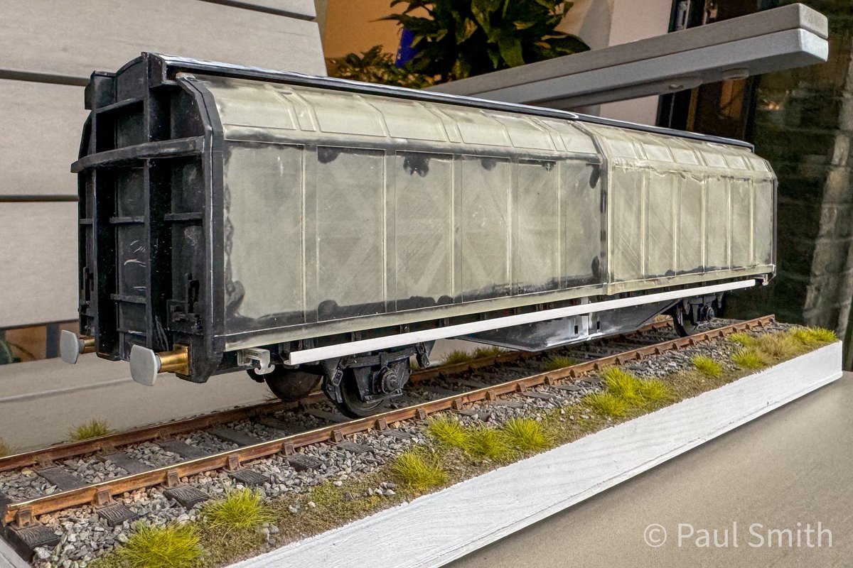 WidnesRoad's tweet photo. Amazing what you can achieve with a 3D printer and a little modelling skills. Working with my Danish π©π° friend who has the printer we have produced this 1:45 scale Hbbillns van from the original drawings. All the post printing assembly and painting is my work. #madenotbought https://t.co/xBO9WpLEju