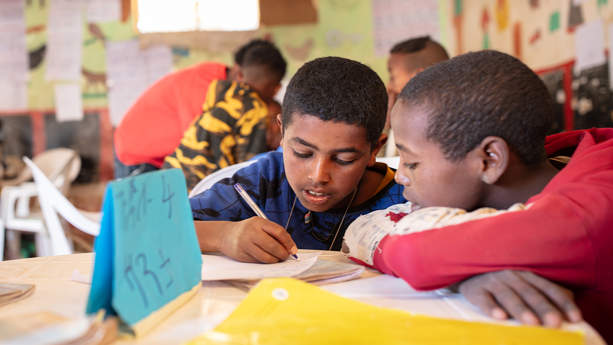 There is no 'one size fits all' approach to #education reform. Getting education right for children in low-resourced countries requires careful research, astute design, disciplined implementation, and rapid cycle iteration. Learn more📋🔗 bit.ly/method-iterati…