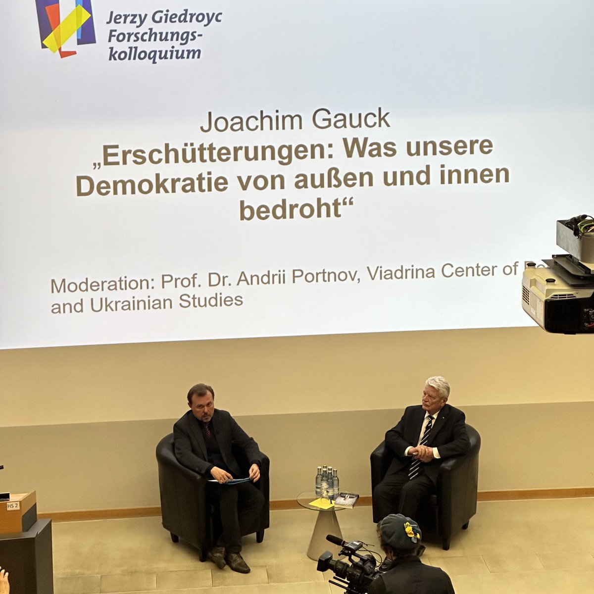 Besonderer Abend an der @viadrina: Joachim Gauck ist zu Gast