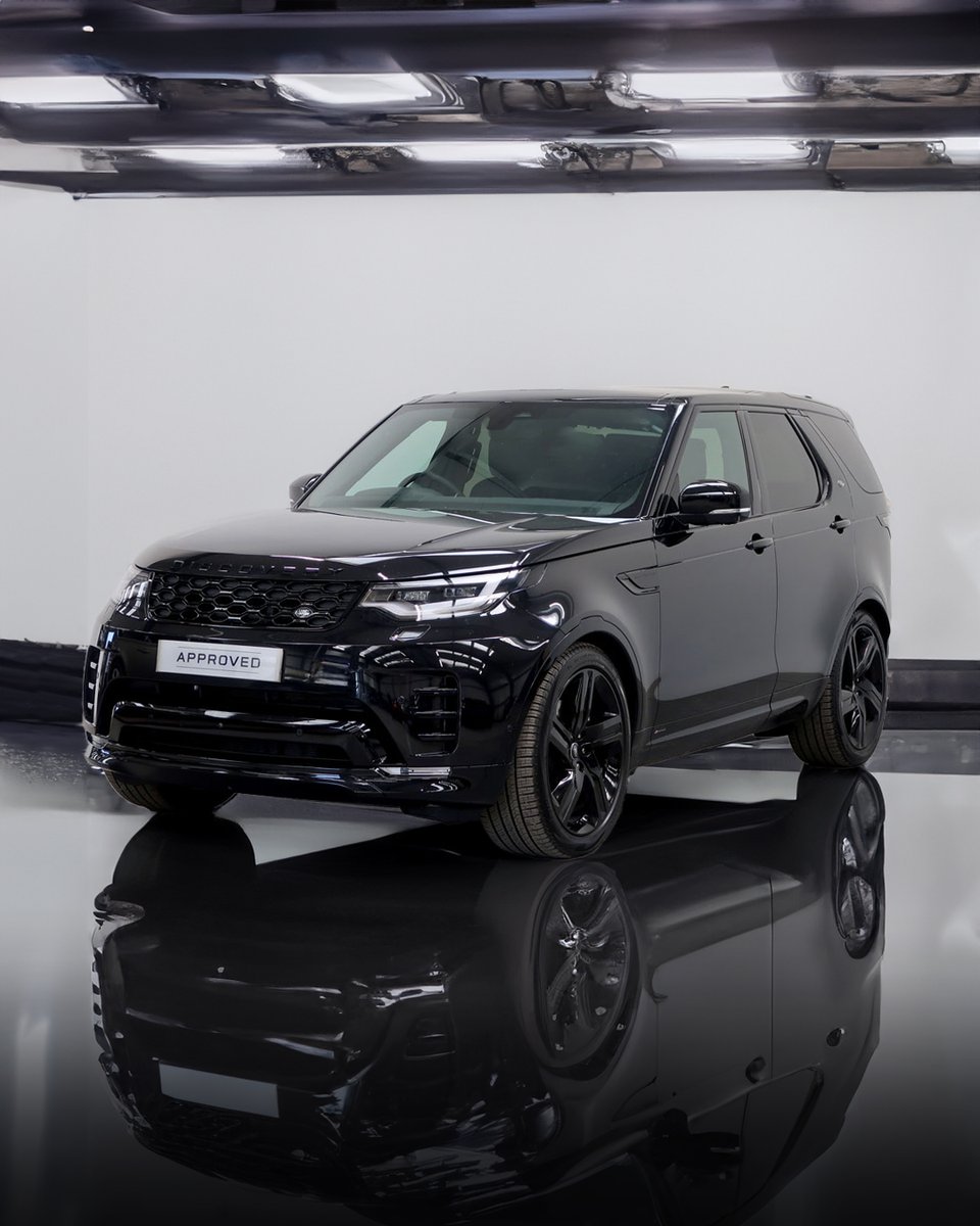 KentdaleLR's tweet image. Land Rover Discovery D300 R-Dynamic SE, ready to conquer any terrain with style and sophistication.

Explore for more details - tinyurl.com/yc5sn9cp

#discovery #rdynamic