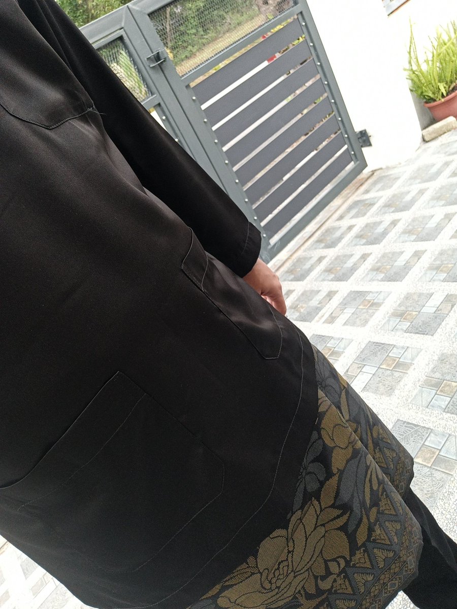 crazierbulus's tweet photo. #teamblack https://t.co/weBUdklNvz