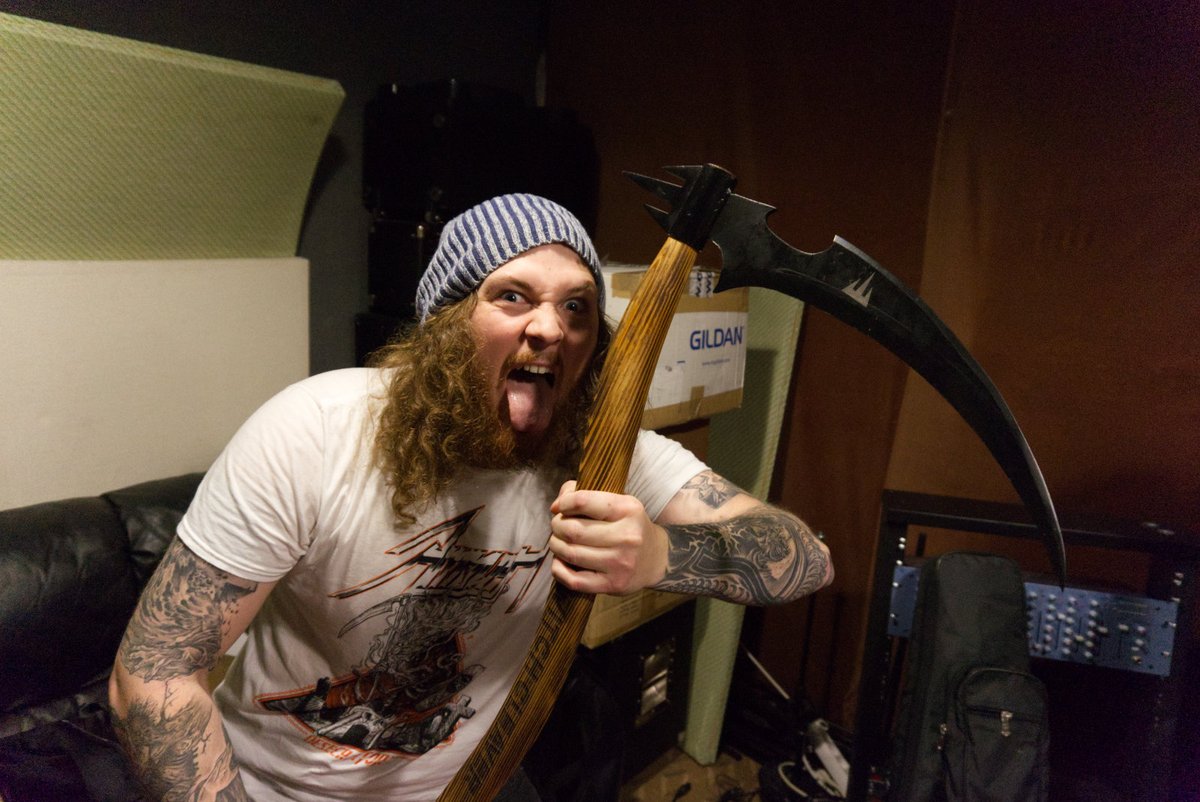 Today we wish our thrashing drummer Manne a happy birthday!!

#warfect #thrash #thrashmetal #birthday #bday #manneflood #drummer