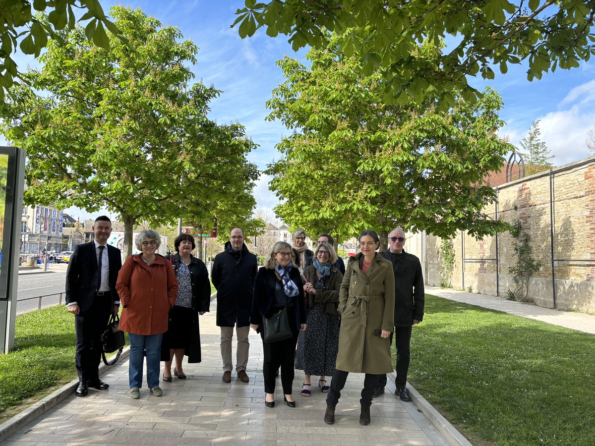 🖼️Visite du musée d’art moderne 🖼️ 📌Cécile DINDAR, préfète de l’Aube, a visité en avant première le musée d’art moderne de la ville de Troyes, qui réouvrira ses portes le 16 avril prochain, après 4 ans et demi de fermeture pour rénovation.