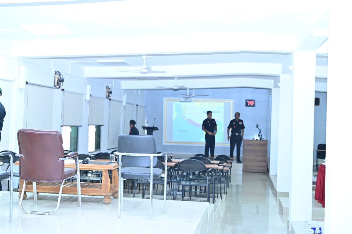Jkra_Group's tweet photo. A #StateofArt lecture hall for Platoon Cdr Pre Course was dedicated to five #MahavirChakra award winners of the #Regiment today at #TrainingCell , #JAKRIF Regimental Centre. The lecture hall has #SmartPanels &amp; #Sandmodels for contemporary #training of students.
#JKRA https://t.co/1TLxNVLCkO