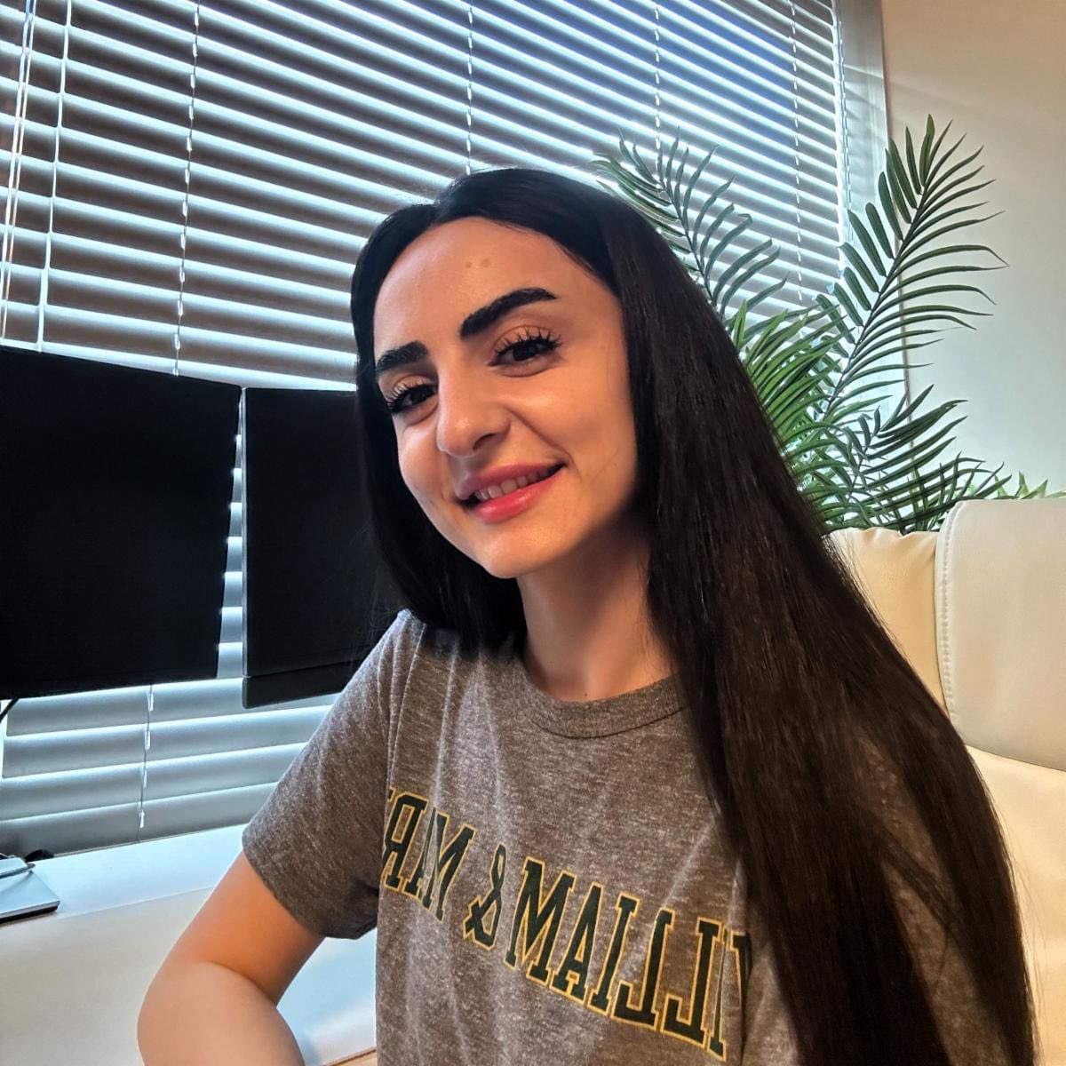 Literacy_4_Life's tweet photo. "Literacy for Life played a transformative role in my life." Check out Zizi's story in our April newsletter: https://t.co/3FGWvNQbX0 https://t.co/12pMogFBbD