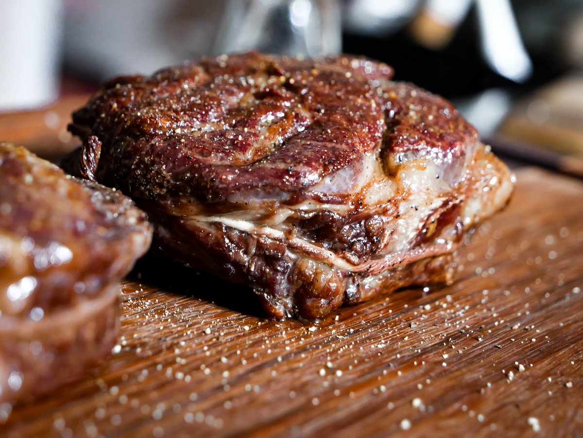 Porter Road Butcher (@prbutcher) on Twitter photo Cut of the Week: Chuck Eye.🥩 Enjoy the "Prince of the Grill" (a favorite of both our staff and customers) for 20% off now, while supplies last.
📷 <a href="/wolfgangshmuck/">Sam Kanter</a>
l8r.it/jOg1 Cut of the Week: Chuck Eye.🥩 Enjoy the "Prince of the Grill" (a favorite of both our staff and customers) for 20% off now, while supplies last.
📷 <a href="/wolfgangshmuck/">Sam Kanter</a>
l8r.it/jOg1