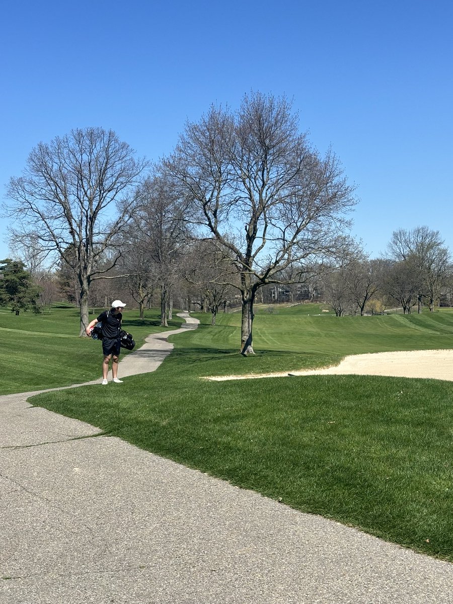 The Mustangs are back on the course. Great day for the first tournament of the season. Go mustangs! @nvilleathletics @nhsstangs1