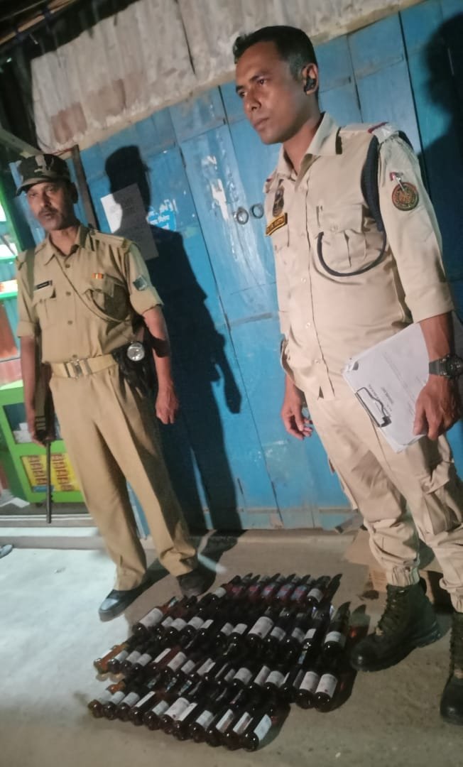 Our relentless drive against illegal alcohol continues ! IMFL bottles were seized by a team from Golokganj PS! @assampolice @DGPAssamPolice @gpsinghips @HardiSpeaks