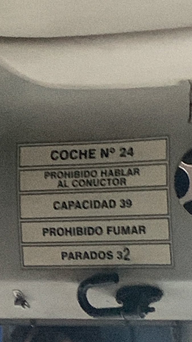 lucasssef's tweet photo. prohibido hablar al conuctor https://t.co/qFbVWM1L60