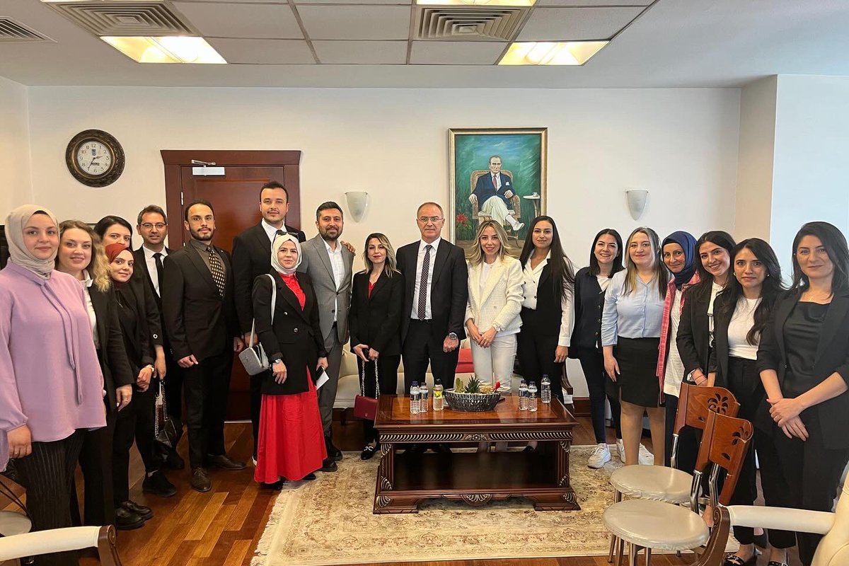 Kıymetli başkanımız Mansur Yavaş Bey’e ekip arkadaşlarımız ile hayırlı olsun ziyareti gerçekleştirdik. 
Sonrasında da @ertanisik006 , Nevzat Uzunoğlu ve <a href="/atila_celik06/">Atila Çelik</a> başkanlarımıza da hayırlı olsun ziyaretinde bulunduk. 

Allah birlik beraberliğimizi bozmasın..