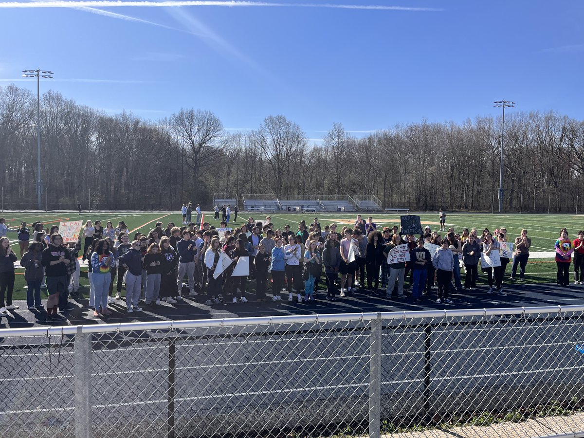 We @RustinCenter are so proud of the young folx at Roxbury High School who organized a student-led walk out this morning in protest of the BOE abolishing policy 5756, which protects the rights of trans students. Tonight, it’s our turn to support them at the Roxbury BOE meeting.