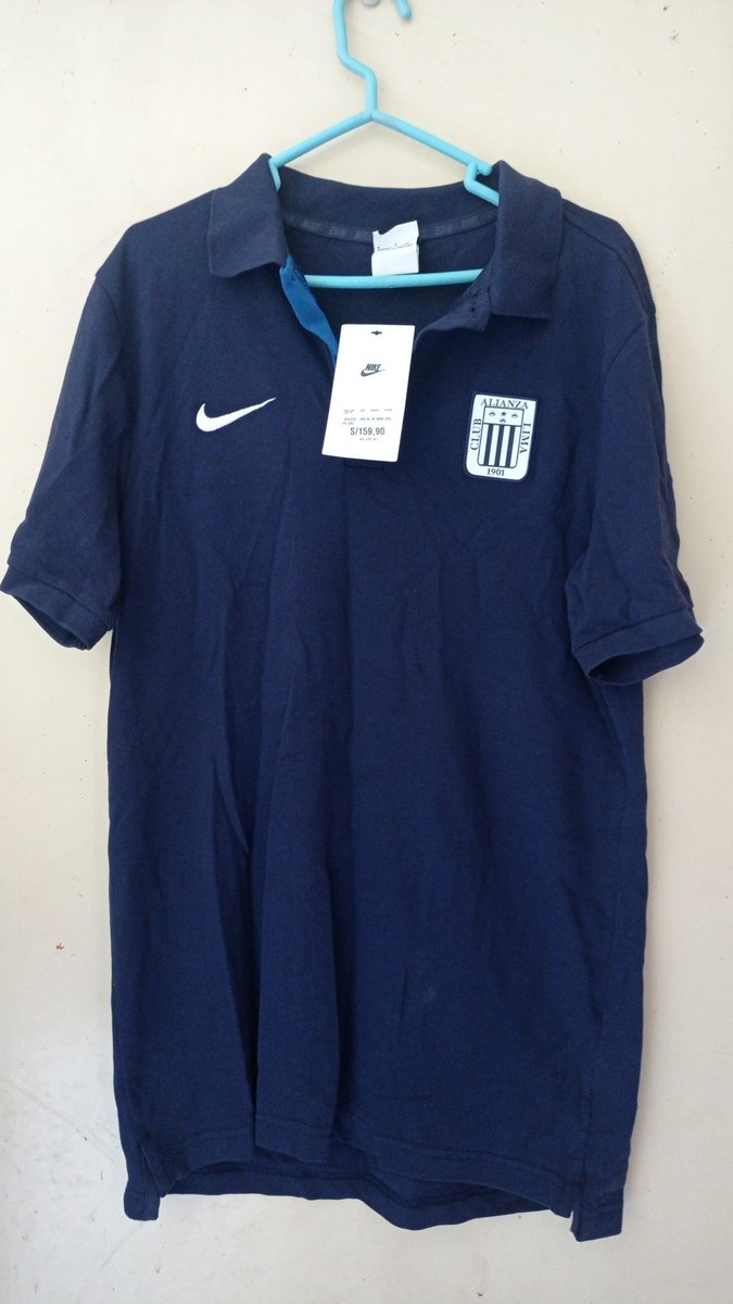 luzhin1901's tweet photo. Bueno se viene el viaje a Chile y ando un poco bajo gente, así que vendo algunas cosas de Alianza.
Camiseta alterna "xl" 2024  170 soles.
Camisero "S" 110 soles.
Polo de algodón "s" 75 soles.
Casaca talla "s" 290 soles.

Apóyame con un RT xfa para que llegue alguien que necesite. https://t.co/fAxHobPo0u