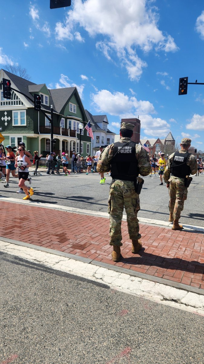 We're out in @Town_of_Natick assisting @MassStatePolice and @NATICKPOLICE with security on the @bostonmarathon route.