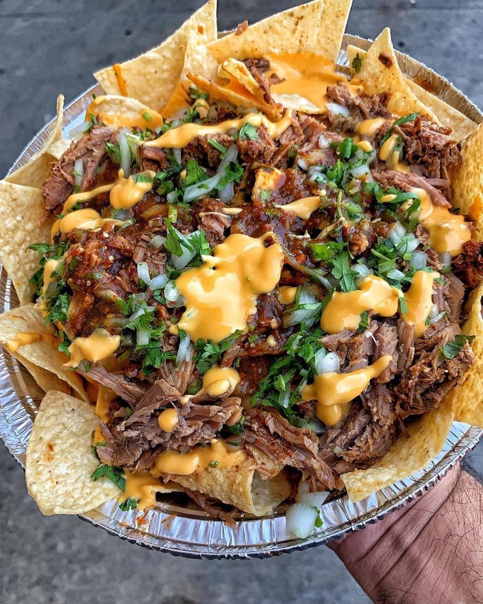 loaded nachos