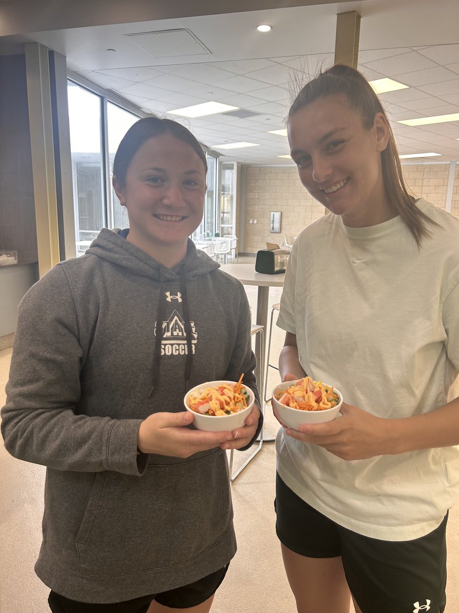 DiningDelta's tweet photo. Poke Bowls at Chef’s Table Today! 

#pokebowl #deltadining #deltastate #pokebowls https://t.co/3seoLUhhF1