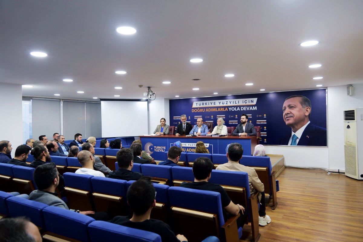 Haftalık olağan yönetim kurulu toplantısı, İl Başkanımız Gürhan Albayrak başkanlığında gerçekleştirildi.