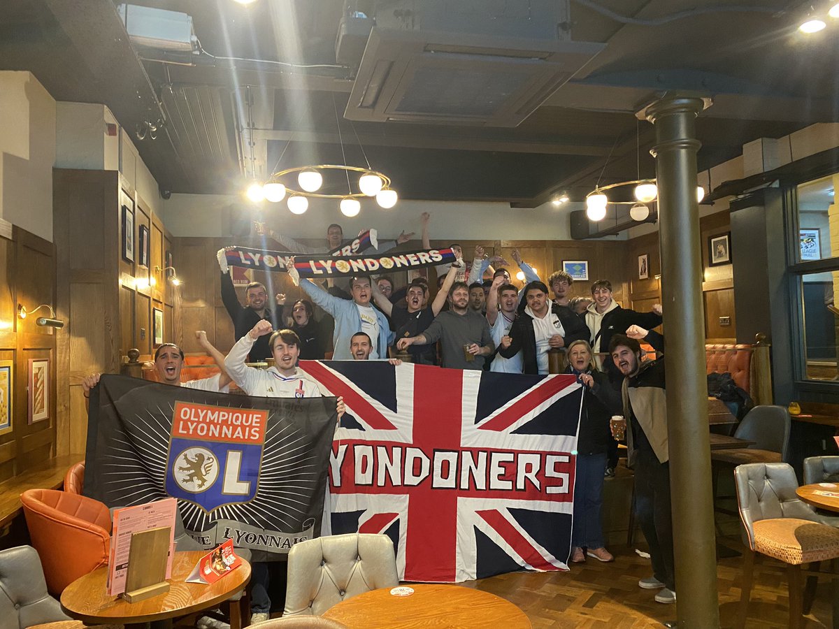 Merci aux près de 30 Gones qui étaient au pub hier pour ce match de dingue #OLSB29 🙌 On va aller la chercher cette qualif’ en Europe! RDV dès dimanche pour le choc face au PSG!