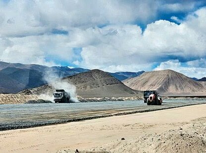 #BRO to complete the construction of the 2.7-km runway at #Nyoma airfield (Ladakh) near the #LAC by October 2024.