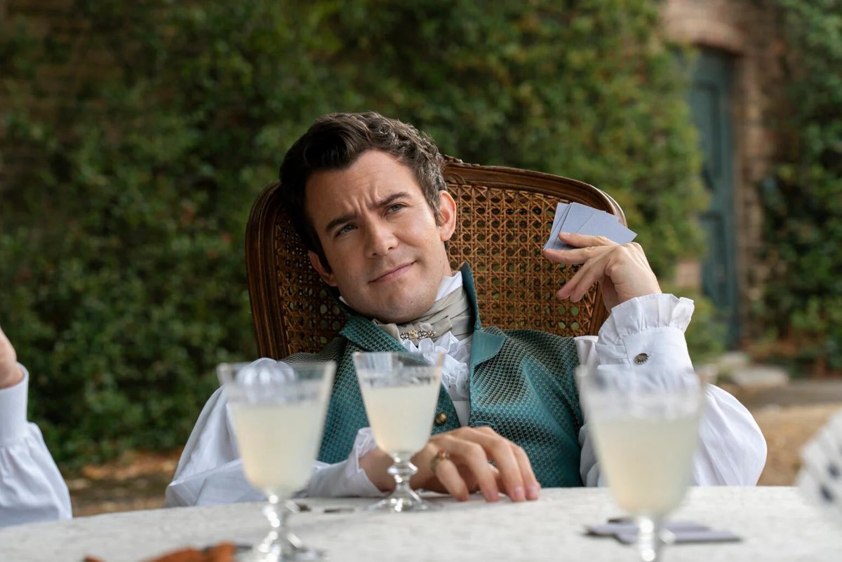 NoContxtBton's tweet photo. NEW still of Benedict Bridgerton in #Bridgerton s3 https://t.co/LlBGCzHejn