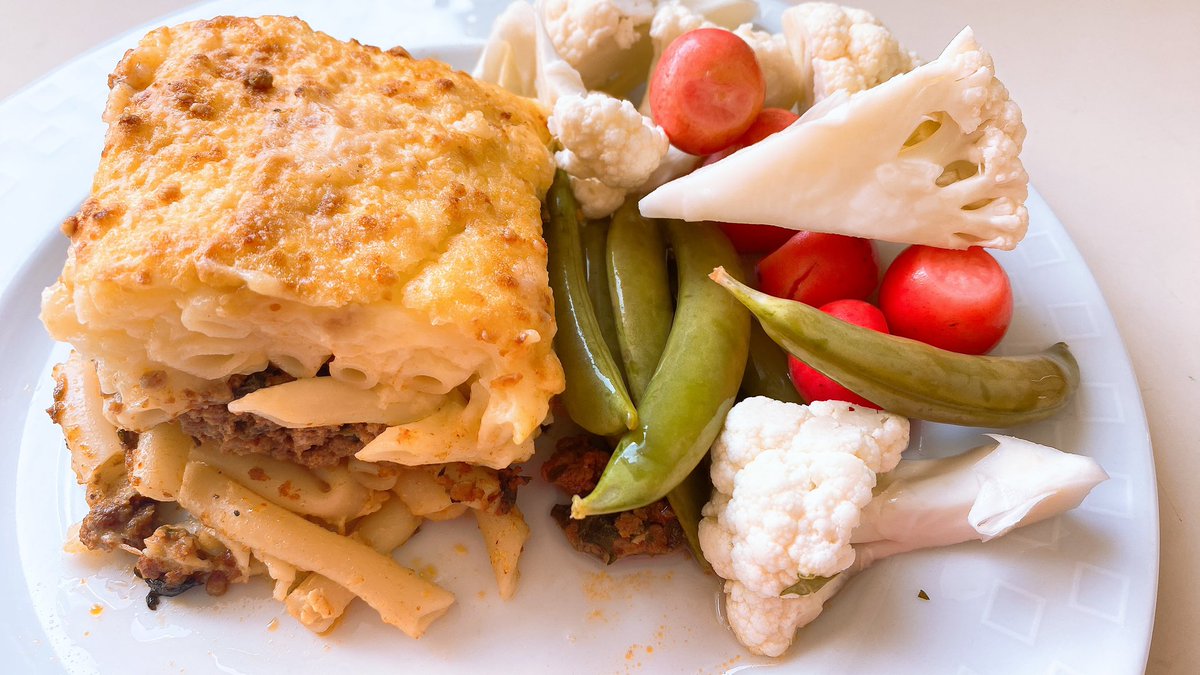 #lunch “pastitsio” (παστίτσιο) with of course my pickled veggies 😎 ~ Bon appétit 😋

#Delicious #GreekFood