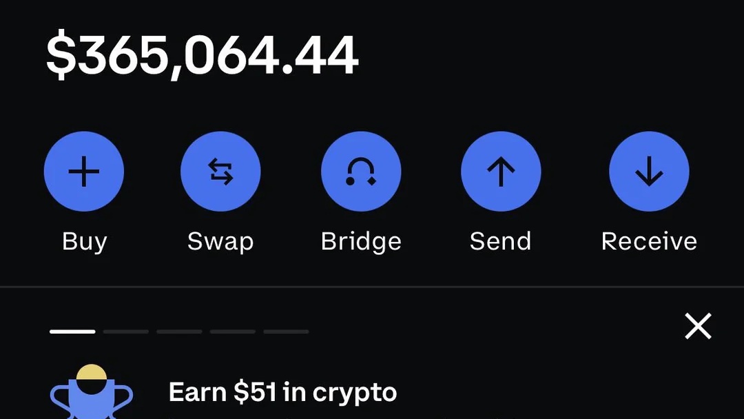 SolXGang's tweet photo. @nobinft time for me to give back to the community! dropping $sol in 2 days! Follow me and drop your sol address! https://t.co/jtVjXzkIei