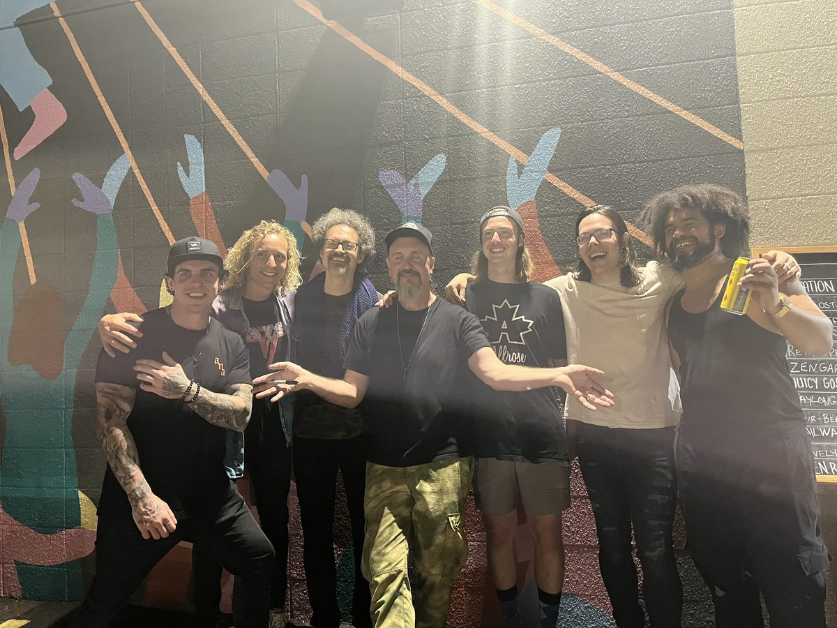 FaceTheEarthRD's tweet photo. Thinking about this epic night where we got to share a stage with the absolutely legendary @Big_Sugar_Music let’s do it again soon!! https://t.co/VOVQIgRWFA