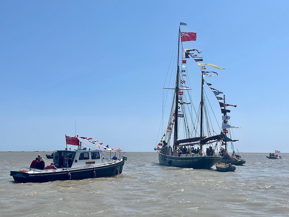 The 'Motley Crew' singing on a barge during last year's Blessing of the Waters at #Brightlingsea #Essex. The fantastic 'Pioneer' with pennants flying! This year its on Sunday 9th June 2024, come along, great historic colourful custom