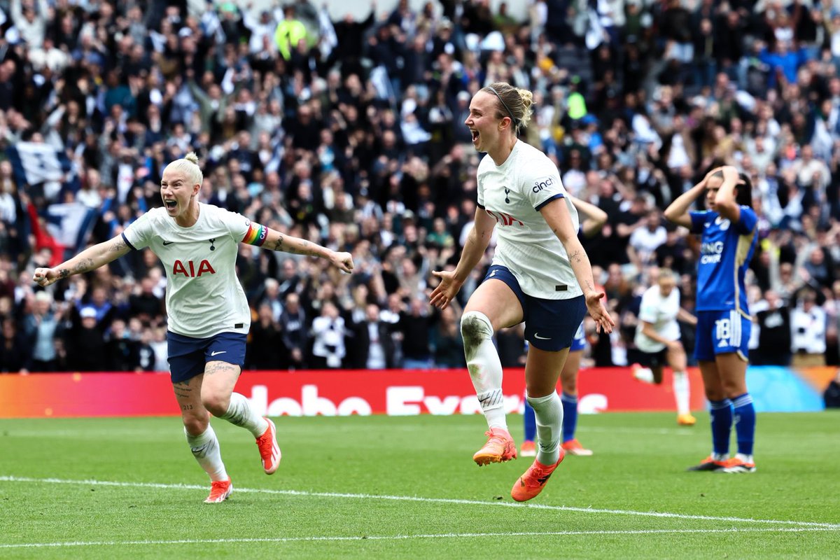 Out now! 📣 @RachelDaly3 shock retirement It's delight for @SpursWomen & @ManUtdWomen as they reach the @AdobeWFACup final + Is it curtains for @bristolcitywfc? & TV deals @BarclaysWC chat & it's congratulations to @NUFCWomen & @PompeyWomen 🎉 Wherever you get your pods