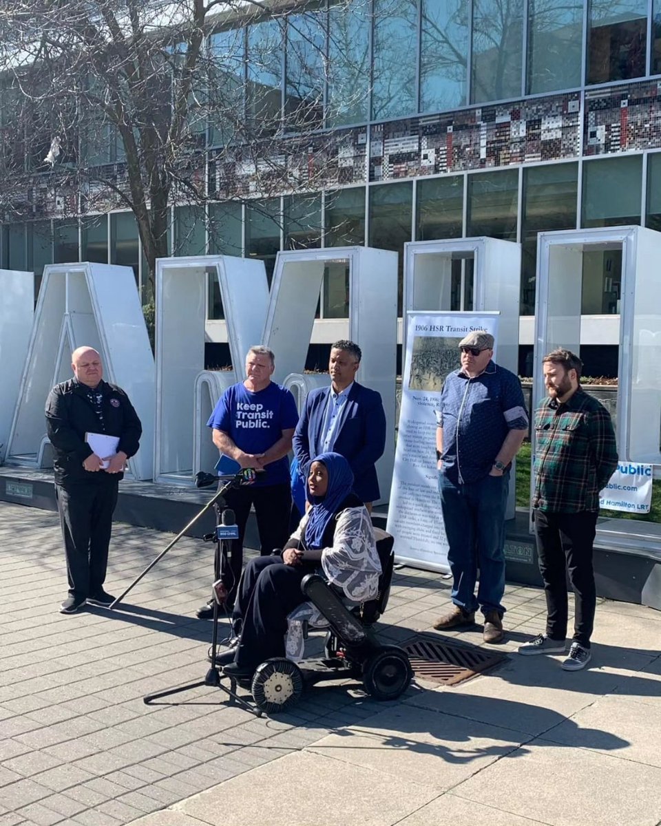 This morning, @atu_canada & @keeptransitpub Coalition held a press conference urging City Council to vote down the staff recommendation to give into the pressure to privatize the operation and maintenance of the LRT. @CameronKroetsch and @NrinderWard3 1/ #HamOnt