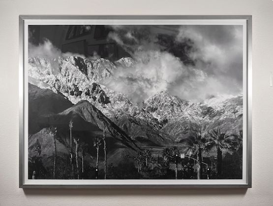 🖼️ @WadeSiscoGallery #ArtworkOfTheDay :
Karen Elizabeth Baker
Palm Springs, 2011
Archival Pigment Print, 68' x 50'
#BlackAndWhitePhotography
Collect It Now: buff.ly/4auUWMj 
.
#PalmSprings #BWPhotography #ArtistPrint #Southwestart
#ArtForSale #OriginalArt #ArtBuying