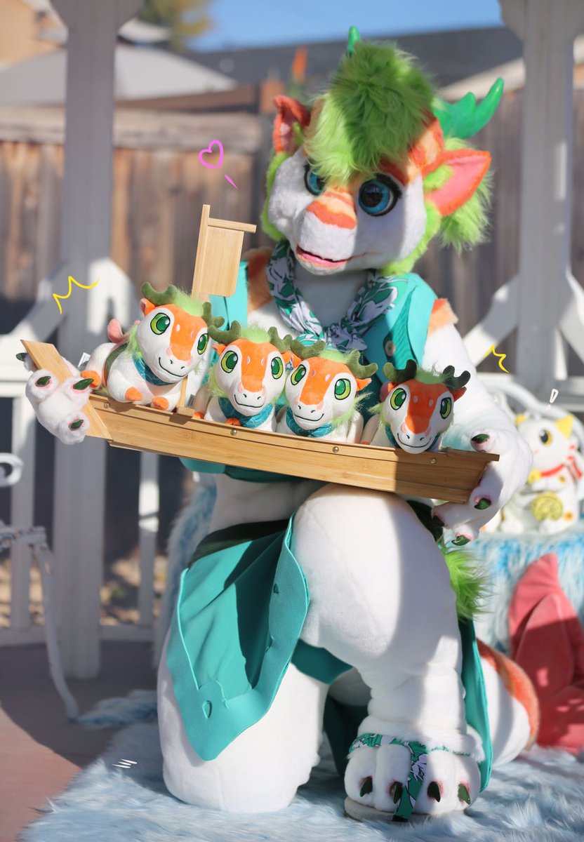 Who loves a good Sushi Dragon boat? 🍣🐉