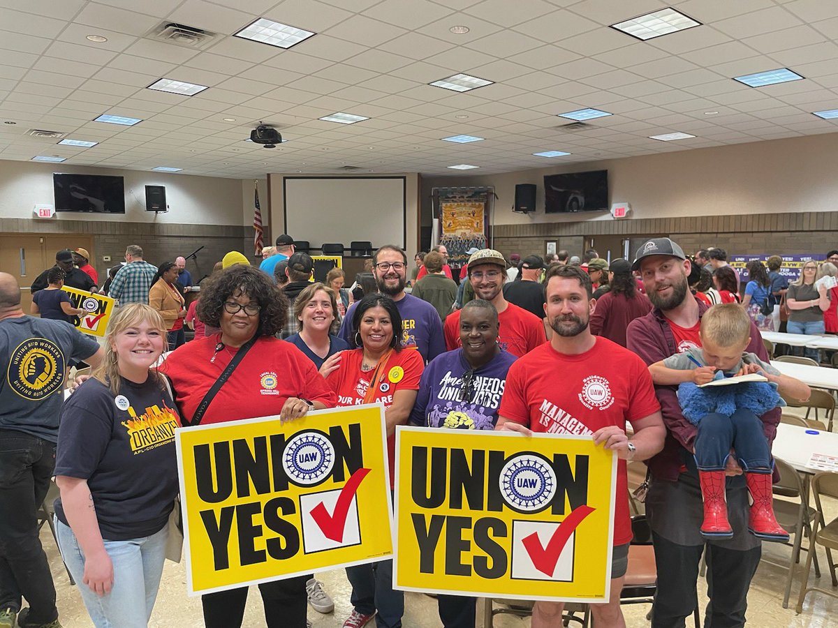 It’s always UNION YES for us! It was an honor to stand with VW workers in Chattanooga who are fighting for their fair share. Their union election with @UAW starts on Wednesday, and we send them all the solidarity statewide! #standupVW