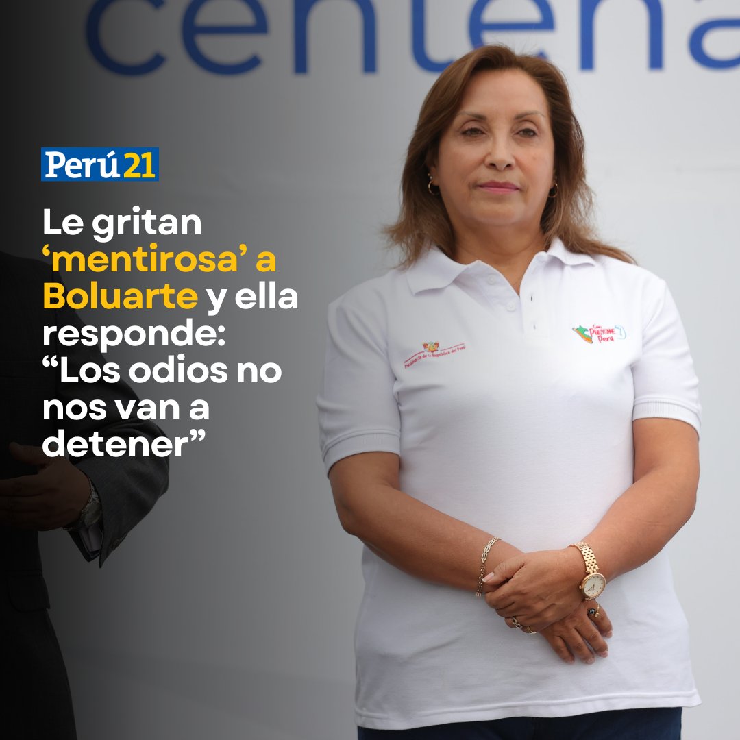 peru21noticias's tweet photo. ¡LES RESPONDIÓ! 🤯

🚨La presidenta de la República, Dina Boluarte, lideró el lanzamiento del Plan Hospitales Centenarios y cuando le tocó dar una palabras ante los médicos presentes en el Hospital Arzobispo Loayza, un grupo de manifestantes le gritó “mentirosa”.

Boluarte no se amilanó con los constantes gritos de los manifestantes, conformados por pacientes, trabajadores del nosocomio y hasta pacientes, y continuó con su discurso sin pausas. https://t.co/5s00hRwNpU