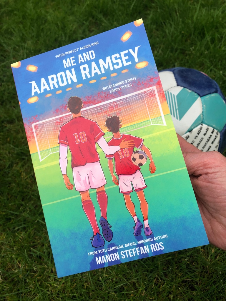 'A rich, rewarding, character driven story about football, family and friendship.' Joy Court, Expert Reviewer Me and Aaron Ramsey (9+/11+) by @ManonSteffanRos @FireflyPress Find out more, read and extract and order: l8r.it/GIXh