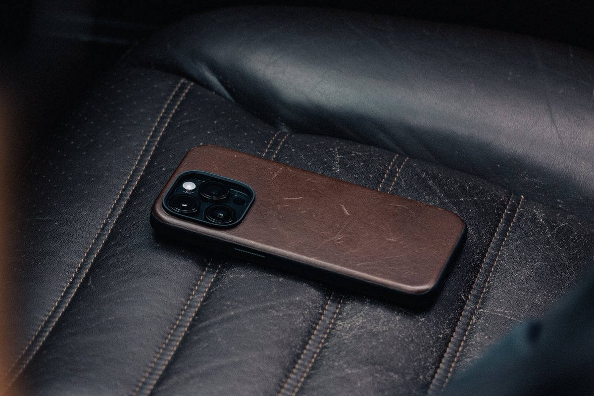 We're about 7 months since iPhone 15 launch... How is your leather patina on your case coming along? Send pics!