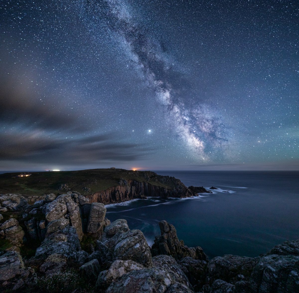 We're excited to reveal that Jen Rogers' mesmerising shot of the Milky Way over Gwennap Head grabs the winning place for 'Your Path' 🌌🌠 Come along to our SWCP Photographer of the Year Exhibition at London Paddington this July! 🚆 Platform 8 & 9, London Paddington 📅 3–30 July