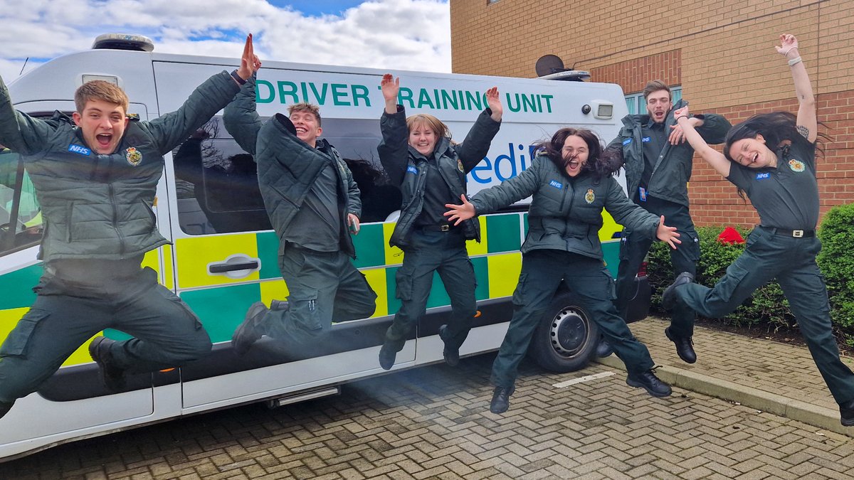 mediprolimited's tweet photo. Congratulations to all the CERAD learners from @EastEnglandAmb - they all passed their blue light driving course earlier this month.

Well done everyone and keep up your amazing work. 

#CERAD #bluelightdriving #ambulance https://t.co/26Ec7aFjco
