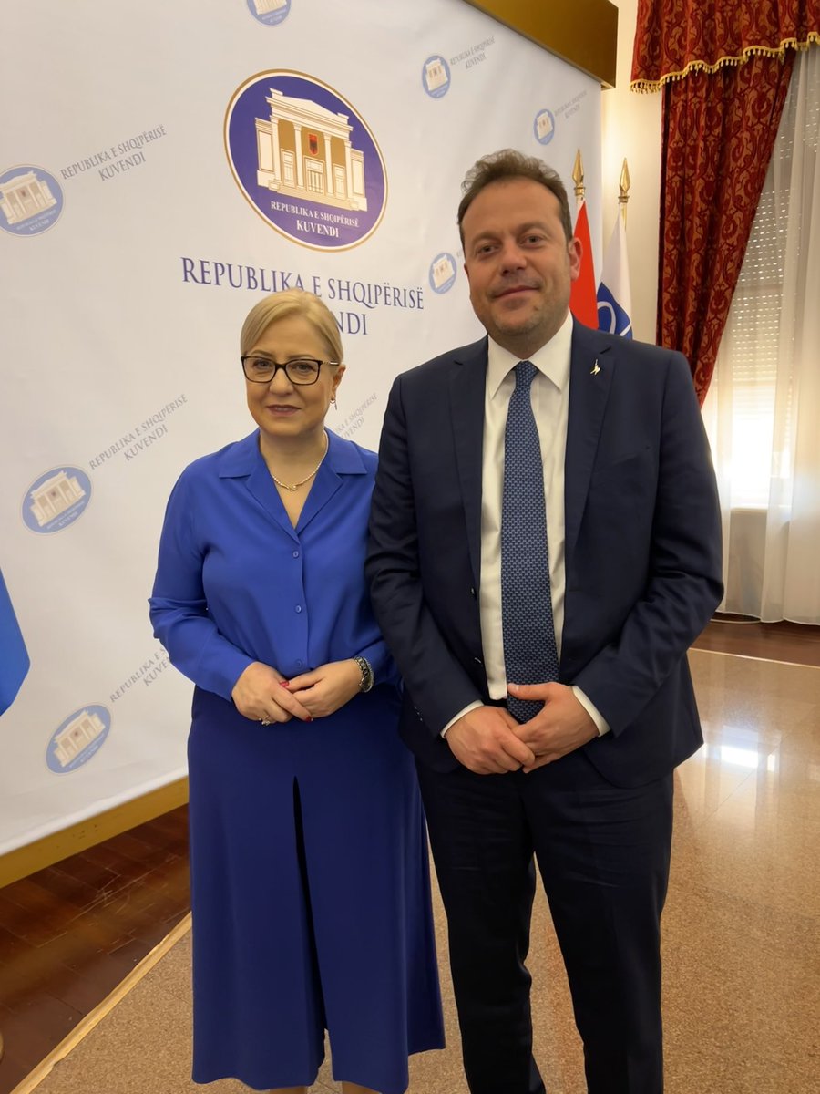 🇦🇱🇮🇹 13/4/2024 A Tirana con il Presidente del Parlamento dell’ #Albania Lindita Nikolla che ha aperto i lavori del Primo Forum Interparlamentare dei paesi Osce del sud est Europa. 

@oscepa