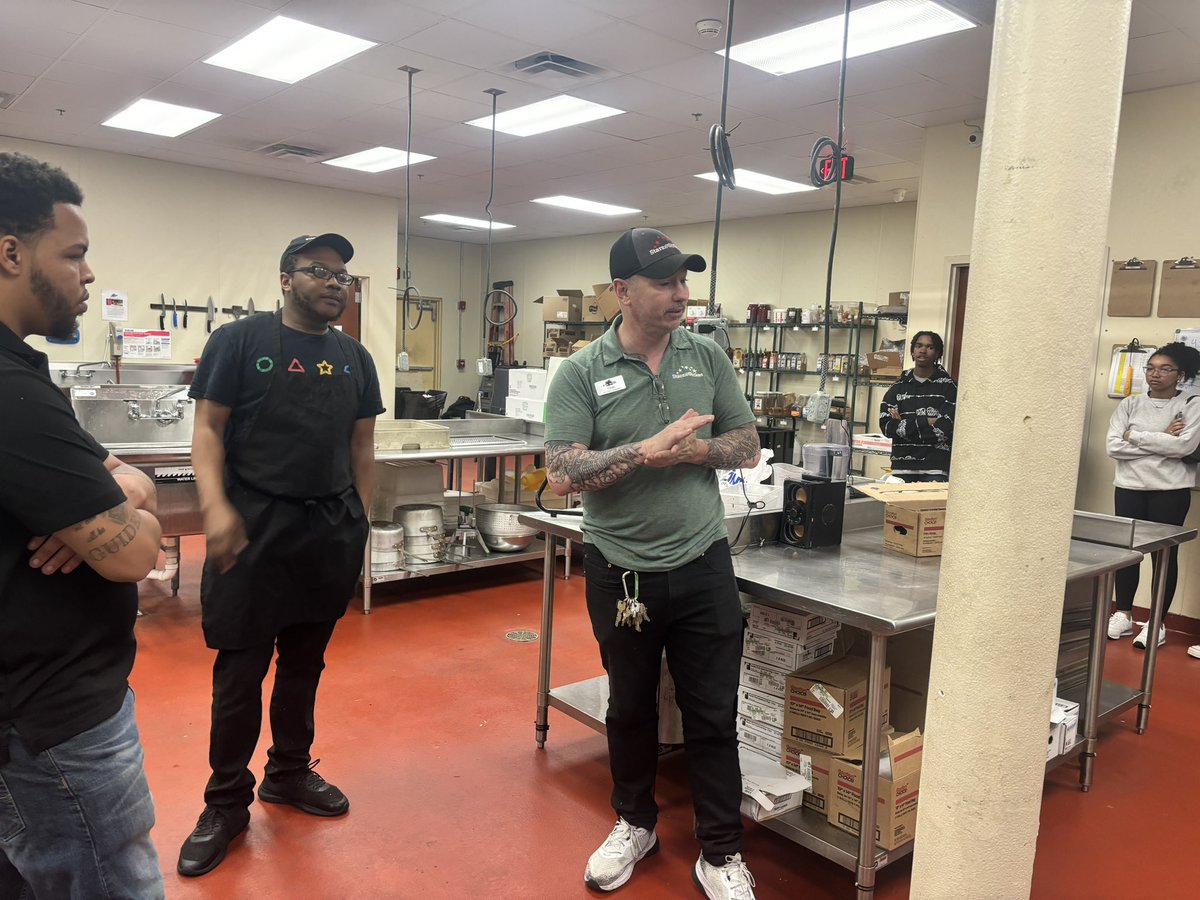 CTEinDD2's tweet photo. Learning can be fun and Chef Green’s students took a behind the scenes tour at Stars and Strikes today. Culinary focus, STEM focus and Management focus all in one trip. ✅✅✅ @SummervilleWave https://t.co/FRgtfLTusL