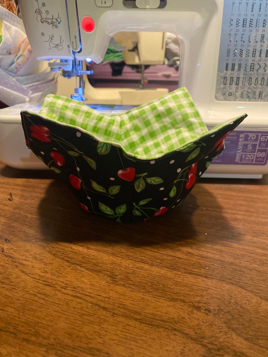 Microwave Bowl cozy, reversible cozy, cherry bowl cozy, gifts, gift ideas, soup bowl cozy, ice cream bowl cozy, colorful print, Easter gifts tuppu.net/ea72b92c #KingdomWorkshop #giftsunder10 #Handmadegifts #FathersDay #giftideas #HousewarmingGift