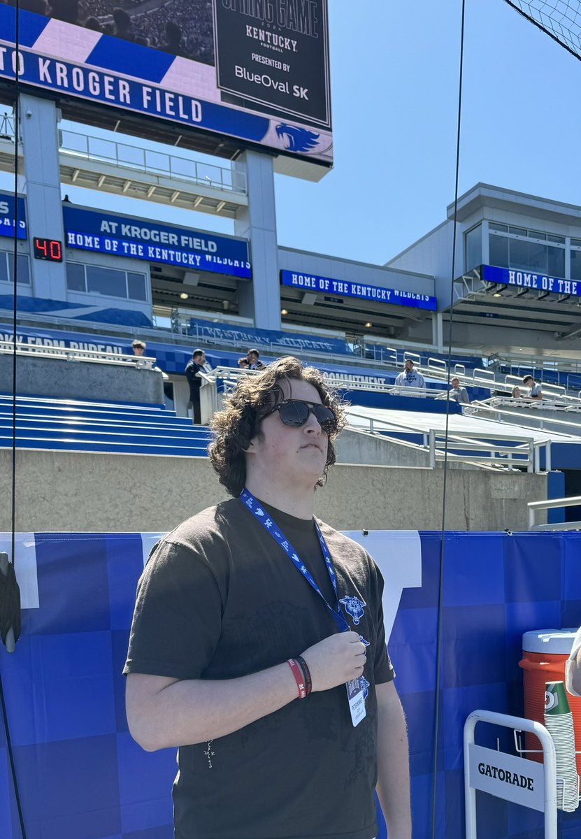 Huge thanks to @CoachBuffano and @FBCoachWolf for the chance to go down and experience some @UKFootball! @RivalsFriedman @adamgorney @BrianDohn247 @wpialsportsnews @WPIAL_Insider @PaFootballNews @drossman @kubdog5 @WPIAL_Blitz @PRZPAvic @swiltfong247