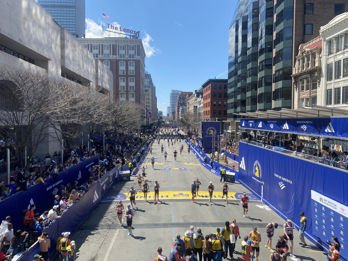 And down the stretch they come… #MarathonMonday #BostonMarathon