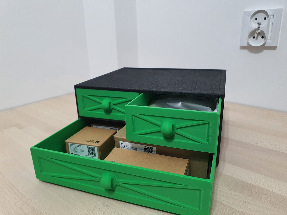 martin_hawkes_1's tweet photo. My New #3dprinter Draw storage units are available now from @BambulabGlobal makerworld 
https://t.co/sQoZphJzwv 
This is available as a 3 or 4 draw unit which is stackable all #3dprinted on my #P1S 

@mat1uk1969 @Bryan_Vines @ScaldaYT @delslogos74 @THE3DFR https://t.co/blIgBCX0vD