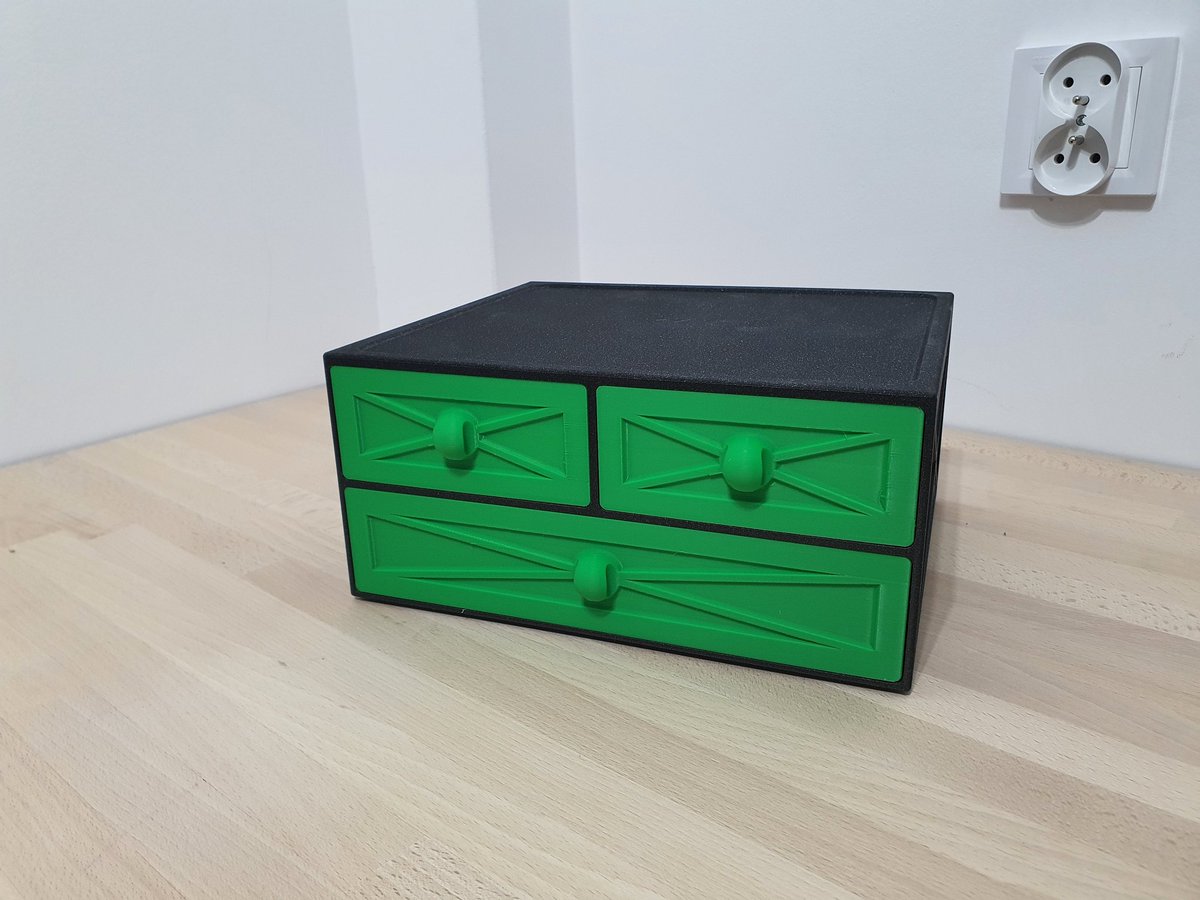 martin_hawkes_1's tweet photo. My New #3dprinter Draw storage units are available now from @BambulabGlobal makerworld 
https://t.co/sQoZphJzwv 
This is available as a 3 or 4 draw unit which is stackable all #3dprinted on my #P1S 

@mat1uk1969 @Bryan_Vines @ScaldaYT @delslogos74 @THE3DFR https://t.co/blIgBCX0vD