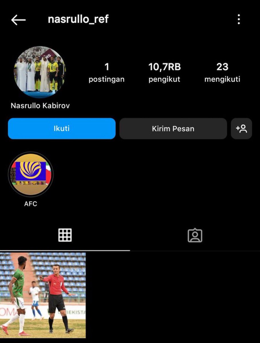 nalynqisx's tweet photo. Marselino Di Dorong depan Wasit kagak pelanggaran🥱

Itu kalau Qatar yang di dorong udah Var kartu merah hijau kuning blokk🫠

Nama Wasitnya Nasrullo Kabirov
Instagram : Nasrullo_Ref
Netizen udah tau lah ya harus apa🤔

Piala Asia❌
Piala Qatar✅

Dasar Panitia😤

#TimnasDay https://t.co/JhK8zBJCnp